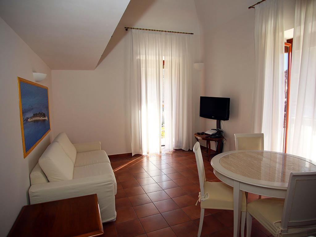 Palazzo Iaquinto Apartment Santa Maria di Castellabate Exterior foto