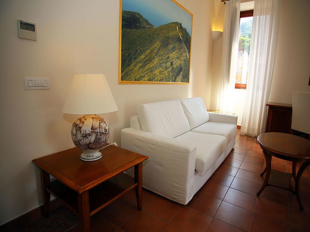 Palazzo Iaquinto Apartment Santa Maria di Castellabate Exterior foto